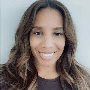 Meet your Posher, Stephy